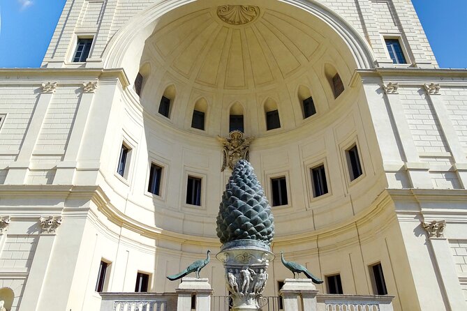 Early Bird Vatican Museums, Sistine Chapel guided Walking Tour - Raphael Rooms to Pinacoteca: what the guide helps you notice