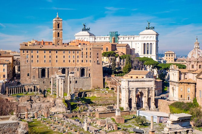 Early Colosseum, Roman Forum and Palatine Hill Guided Tour - Stop 1: Colosseum, from hidden corners to real context