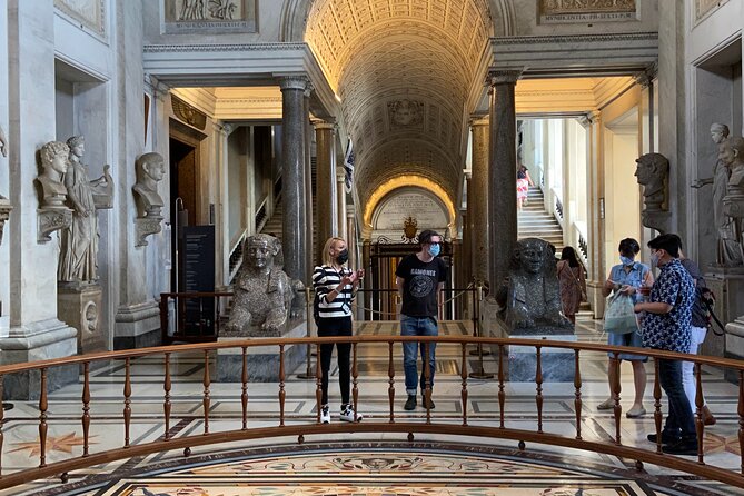 English Vatican Museums with Sistine Chapel Tour - Entering Vatican Space Without Losing Your Day