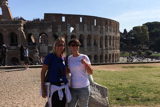English: Vespa Tour Rome- Experience like a Roman - Trastevere in 15 minutes: the classic district hit