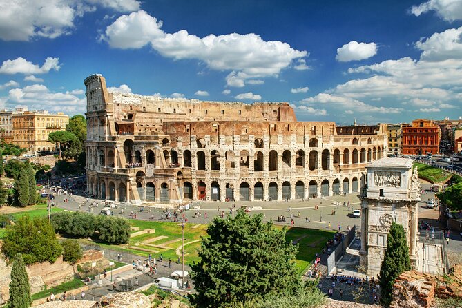 Enjoy Rome Full day tour in Golf Cart with Catacombs - Piazza Navona: Roman stadium shape in a lively square