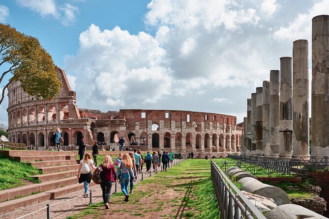 Esclusive Colosseum Tour with Roman Forum & Palatine Hill Access - Roman Forum in 30 Minutes: Where Everyday Life Met Power