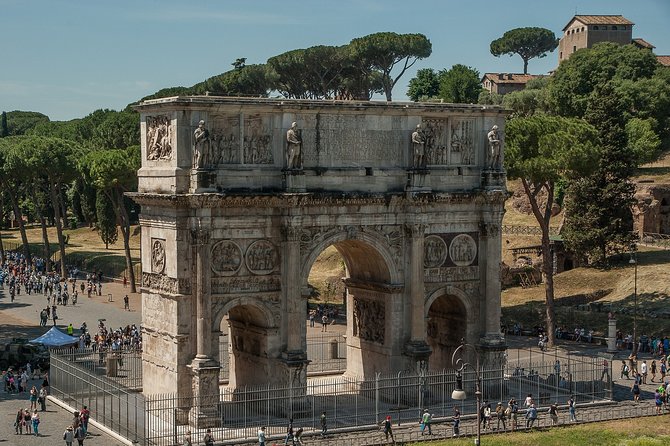 Esclusive Colosseum Tour with Roman Forum & Palatine Hill Access - Timing and Crowds: Why the 30-Minute Early Meeting Matters