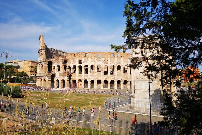 Esclusive Colosseum Tour with Roman Forum & Palatine Hill Access - Palatine Hill Stop: The Founding Ground of Rome