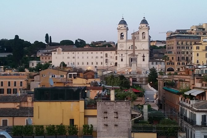 Essential Walking Tour in Rome - What makes the guide experience feel different
