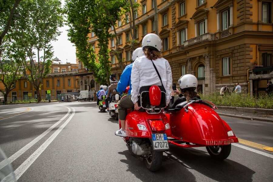 Evening Vespa Sidecar Tour with Gourmet Pizza Tasting - Key highlights at a glance