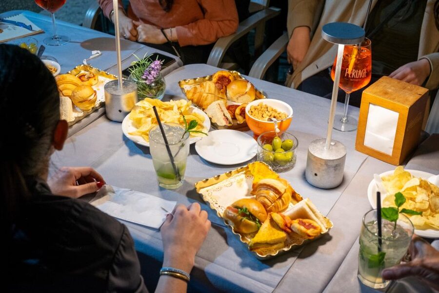 Evening Vespa Sidecar Tour with Gourmet Pizza Tasting - Quick tips to get the most from the night