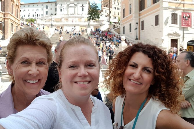 Exclusive Rome tours, Driver & Tour Guide, Colosseum & Vatican - St. Peter’s Square: the epic setting for a short stop