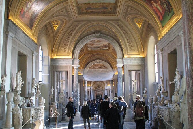 Exclusive Sunday Tour of the Vatican Museums & Sistine Chapel - The Guide Effect: Clear Commentary and Better Flow
