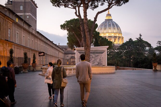 Exclusive Vatican Museums & Sistine Chapel Guided Tour by Evening - Evening access at the Vatican: why this timing matters