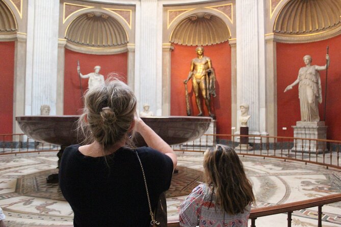 Exclusive Vatican Museums & Sistine Chapel Guided Tour by Evening - Sistine Chapel: where your guide helps you look correctly