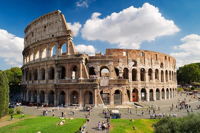 Explore the Best Highlights of Rome by Golf Car - Private Tour - Stop 1: The Colosseum, and why seeing it first works