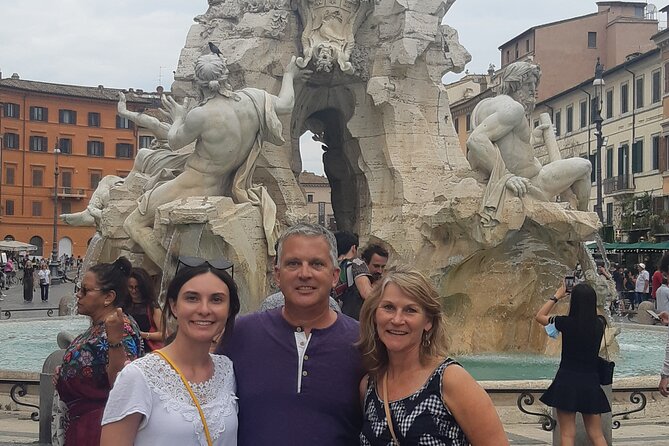 Explore the Best Highlights of Rome by Golf Car - Private Tour - Piazza Venezia, Trevi Fountain, and Circus Maximus: the “great hits” loop