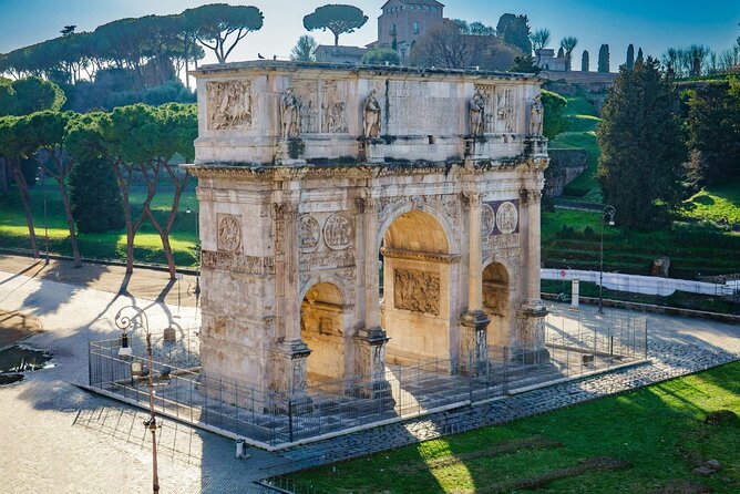 Express Colosseum: Semi-Private Guided Tour with Max 6 People - Entering the Colosseum: what makes this access feel different