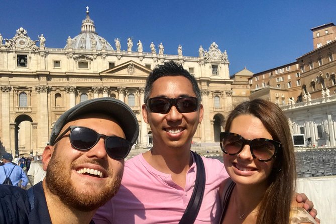 Express Early Morning Sistine Chapel Tour with Max 6 People - Raphael Rooms quick hit: what you should look for