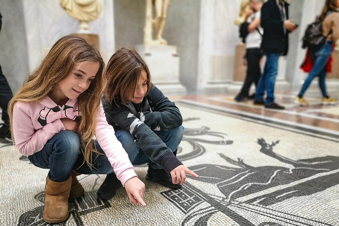 Family Friendly Private Vatican Tour and Sistine Chapel - Vatican Museums: how the art historian keeps kids moving