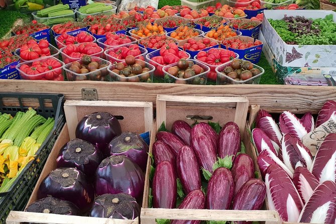Farmers Market Shopping with Roman Full Course Class - (SHARED) - Market Shopping Basics: What You Do, What You Learn