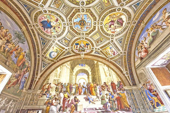 Fast Access Vatican, Sistine Chapel and Basilica Guided Tour - St Peter’s Basilica, including Pietà and the papal crypt