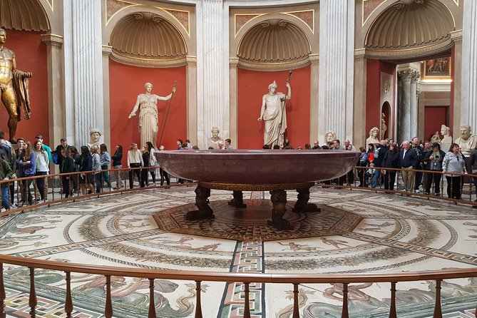 Fast track: Vatican Museums, Sistine Chapel Guided and St. Peter's Basilica Tour - A 3-Hour Vatican Loop That Actually Fits Your Day