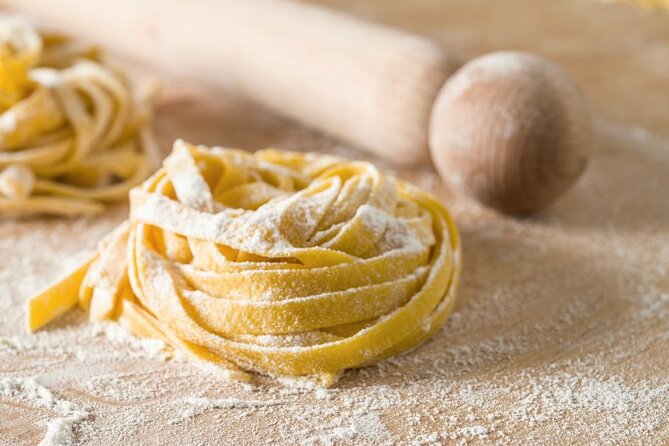 Fettuccine Ravioli and Tiramisu Cooking Class in Rome - What Happens in the First Hour: Dough, Rolling, and Getting It Right