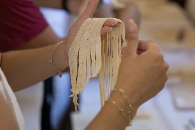 Fettuccine Ravioli and Tiramisu Cooking Class in Rome - Making Fettuccine: More Than Just Noodles