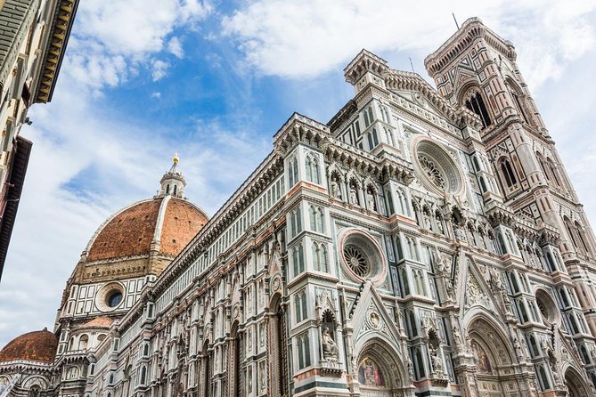 Florence Day Trip from Rome by Fast Train with Uffizi & Accademia - Piazza della Signoria to the Uffizi, art starts before the museum
