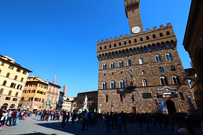 Florence from Rome: Full Day Art and Shopping, Private Tour - Ponte Vecchio and the Vasari Corridor: the bridge with a story overhead