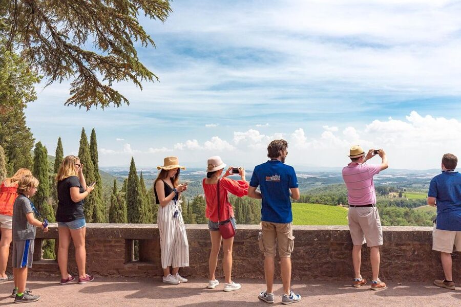 From Rome: Bagnoregio & Orvieto Day Trip with Wines & Lunch - Meeting point and the ride, starting from Piazza del Popolo