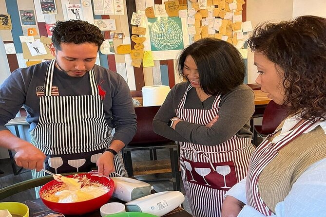 From Rome: Pasta & Tiramisù Cooking Class near Spanish Steps - Meeting at Trattoria Amici and How the Session Usually Runs