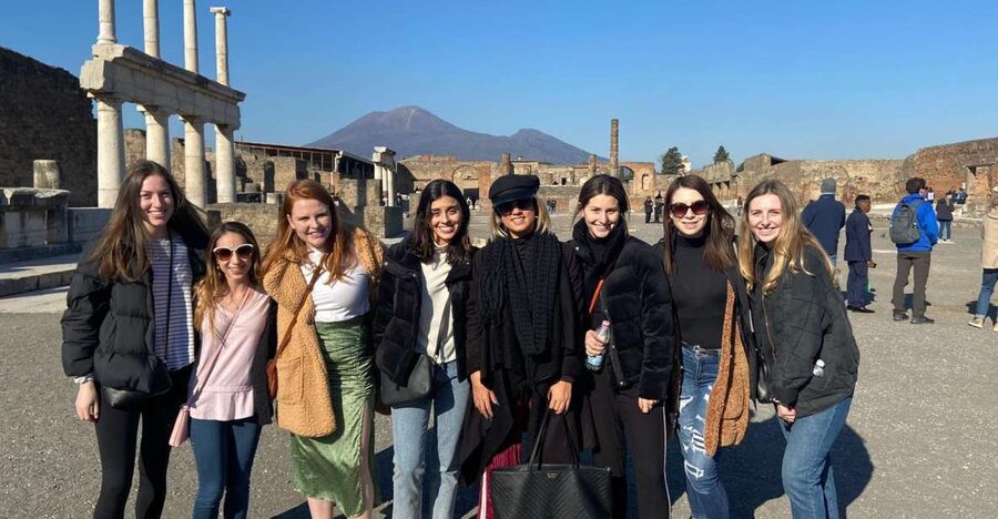 From Rome: Pompeii All-Inclusive Tour with Live Guide - Pompeii From Rome, what the day feels like in real time