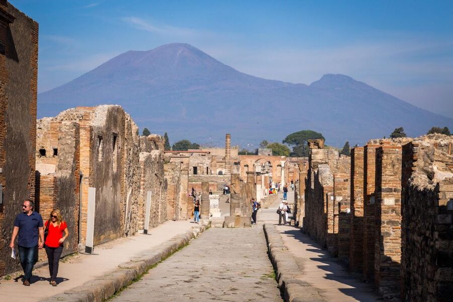From Rome: Pompeii, Amalfi Coast, and Sorrento Day Trip - The real deal on value: $79 for a whole coastline day