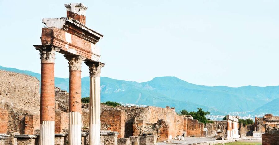 From Rome: Pompeii & Amalfi Coast Full-Day Trip - Amalfi free time: choosing your pace in a town built for views