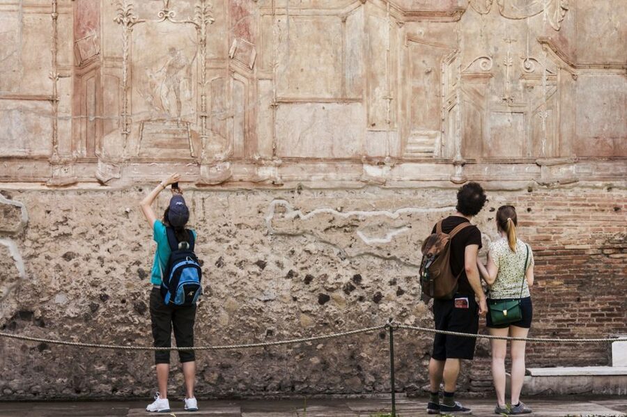 From Rome: Pompeii and Herculaneum by High-Speed Train - Pompeii free time: shopping and lunch, but keep expectations realistic