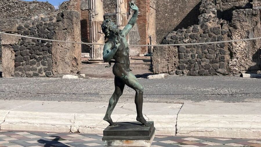 From Rome: Pompeii and Naples Day Trip by High-Speed Train - Termini check-in and the high-speed rhythm that saves your day