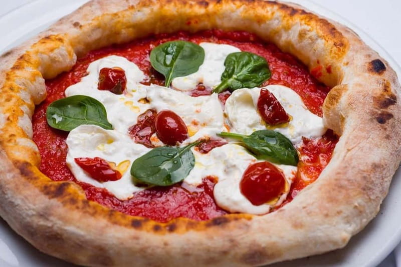 From Rome: Pompeii and Vesuvio Guided Day Trip with Lunch - Lunch in Pompeii: pizza and dessert, but plan for the timing