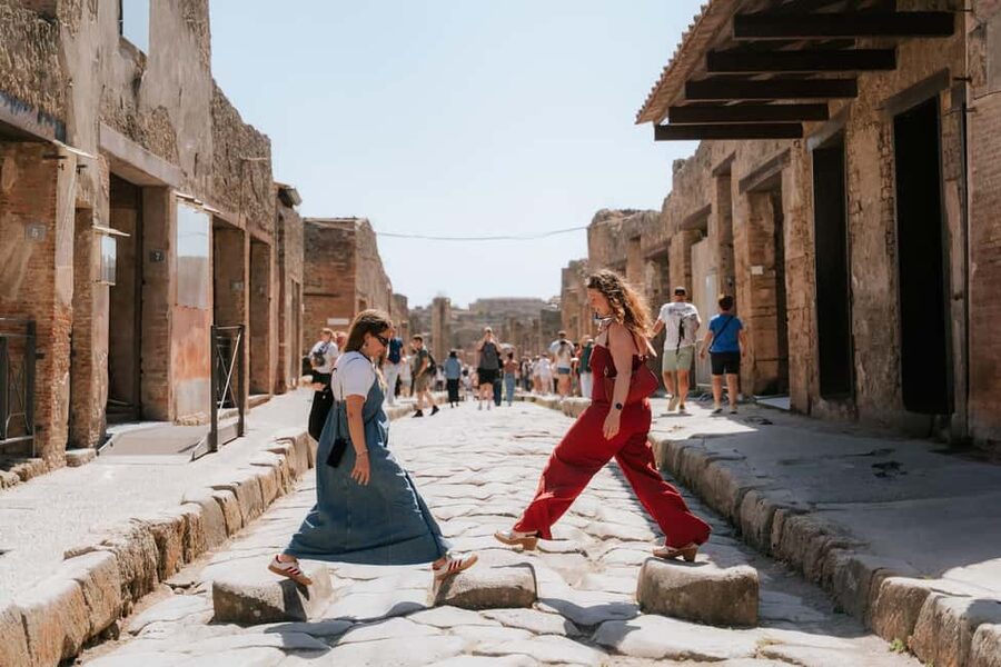 From Rome: Pompeii with Expert Guide & Amalfi Coast Day Trip - Pompeii Archaeological Park: 2.5 hours with an archaeologist guide
