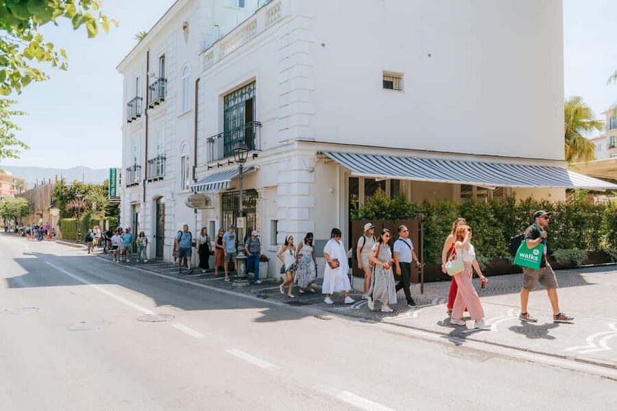 From Rome: Pompeii with Expert Guide & Amalfi Coast Day Trip - Getting to Pompeii: the 3.5-hour bus ride and what to expect