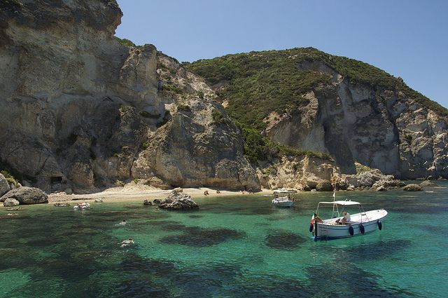 From Rome: Ponza Island Day Trip with Boat Excursion - Boarding the boat: the Ponza cruise format that makes the day work