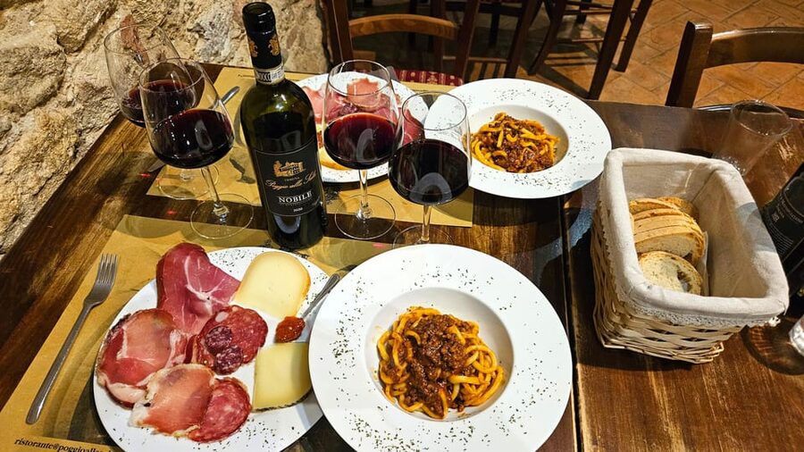 From Rome: Tuscany, Montepulciano Tour with Wine & Lunch - Why Montepulciano and Montalcino work so well together