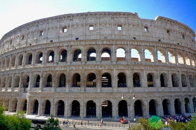 Full Day Best of Rome and the Catacomb - Private tour by car - Entering the Colosseum, with a smart ticket option