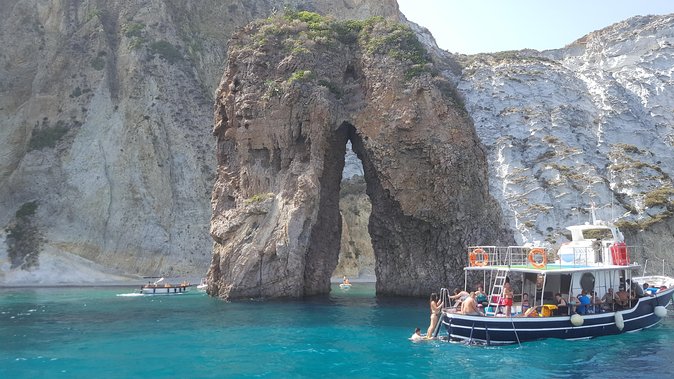 Full day boat excursion of Ponza & Palmarola from Rome - Palmarola: a short beach-centered stop with a wild feel