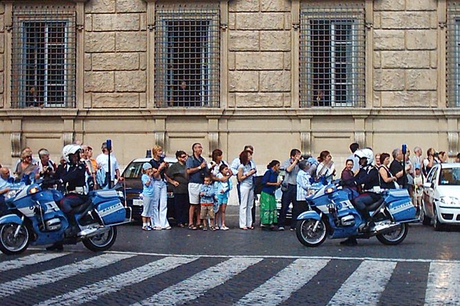 Full Day Rome Tour in 7 Hours - A 7 to 9 Hour Rome Highlights Drive, the Smart Way