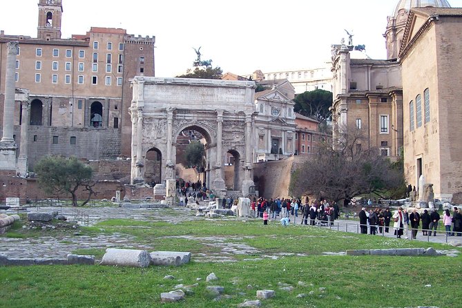 Full Day Rome Tour in 7 Hours - Piazza Venezia, Circus Maximus, and the Roman Stuff Under Your Feet