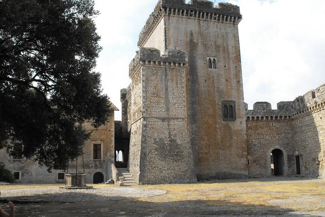 Garden of Ninfa and Sermoneta Day Trip from Rome with Lunch - Should you book this Garden of Ninfa and Sermoneta day trip?