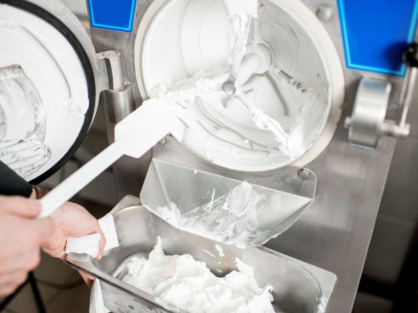 Gelato and Pasta Cooking Class in Rome - Piazza Navona - Who should book this Piazza Navona gelato and pasta class?