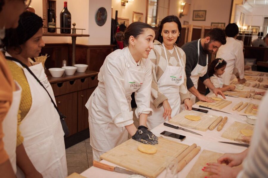 Gelato and Pasta Cooking Class in Rome - Piazza Navona - A 2.5-hour gelato and fettuccine rhythm you can actually enjoy