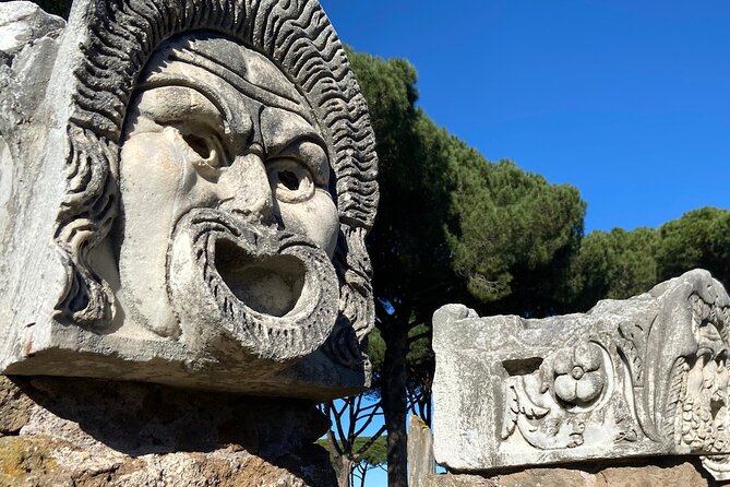 German port city of Ostia Antica - Apartments and streets: daily living in multi-storey buildings