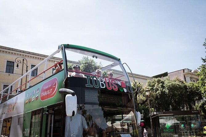 Get-On Get-Off Bus Tour in Rome + FREE APP - How a hop-on hop-off bus actually helps in Rome