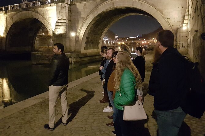 Ghosts and Crimes of Rome Night Walk - Piazza Without Churches and the Place Where Thousands Were Burned Alive