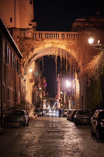 Ghosts, Legends & Mysteries of Rome Tip-Based Walking Tour - Campo de Fiori Finale: Closing Stories and Night-Eats Tips
